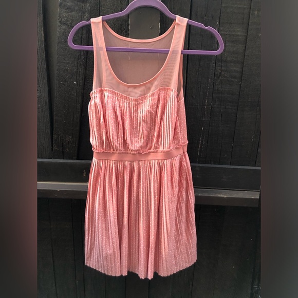 LC Lauren Conrad Pink Sleeveless Pleated Dress - Picture 1 of 3